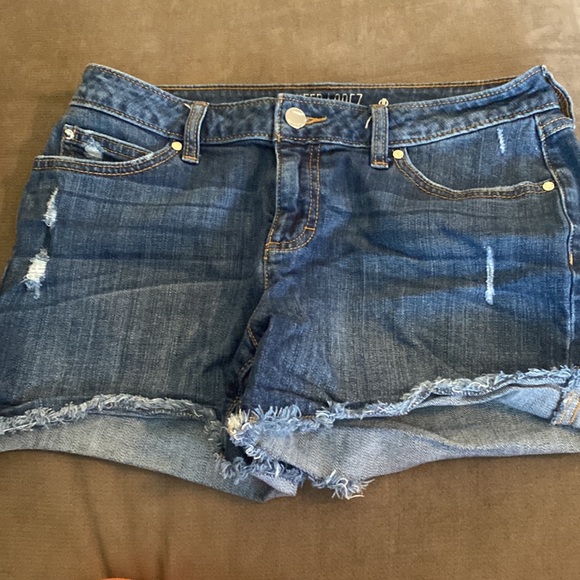 Size 6 shorts lot - Picture 6 of 7